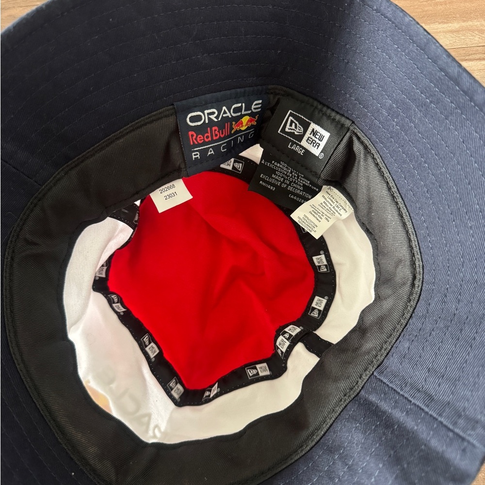 ❌SOLD❌ RedBull Racing Bucket Hat - Picture 4 of 6